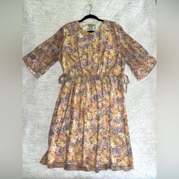 H&M Floral Dress - Picture 1 of 8